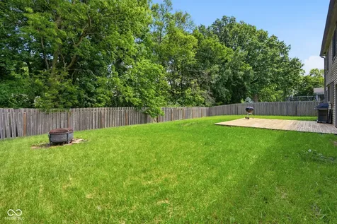 6638 Salem Drive Fishers IN 46038