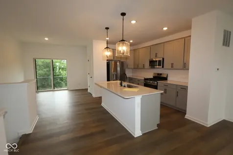 4447 Yellowwood Avenue Brownsburg IN 46112