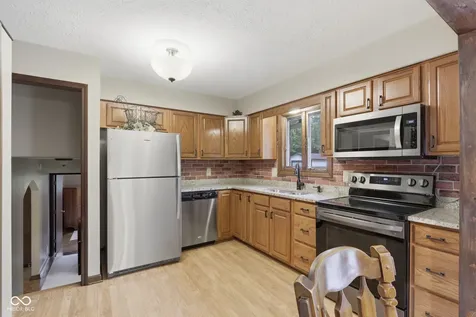 1302 Stymie Court Indianapolis IN 46217