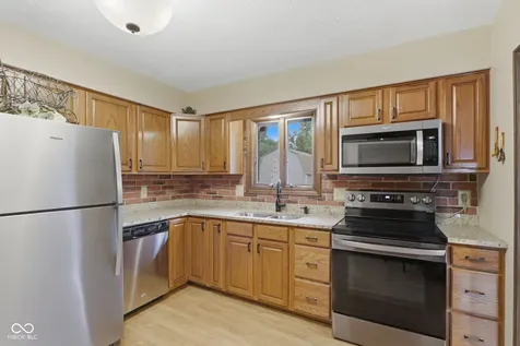 1302 Stymie Court Indianapolis IN 46217