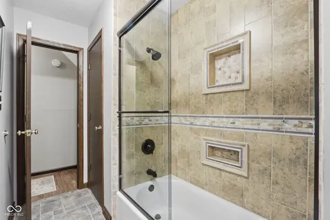 1302 Stymie Court Indianapolis IN 46217