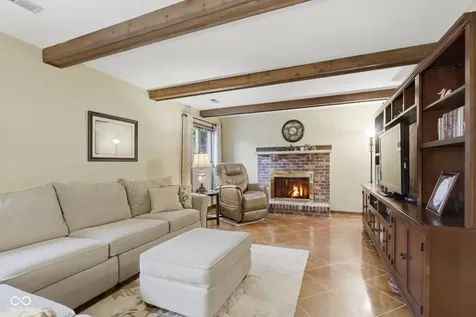 1302 Stymie Court Indianapolis IN 46217