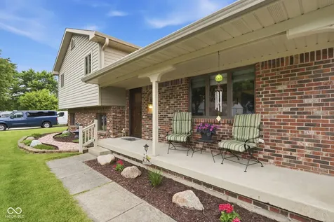 1302 Stymie Court Indianapolis IN 46217
