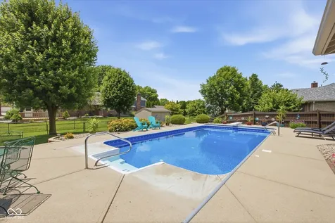 7814 Santolina Drive Indianapolis IN 46237
