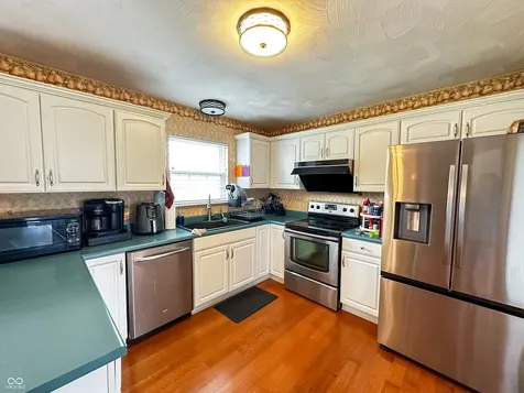 323 Woodfield Drive Batesville IN 47006