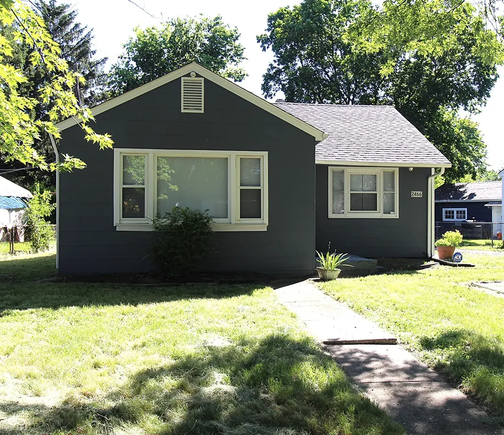 2466 N Goodlet Avenue Indianapolis IN 46222