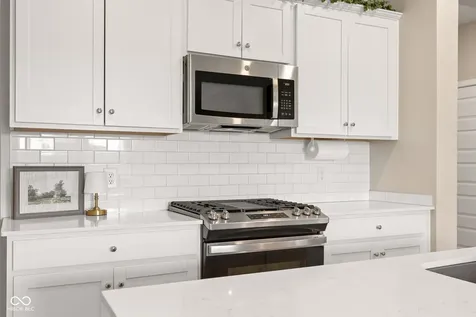 930 Lexham Court Danville IN 46122