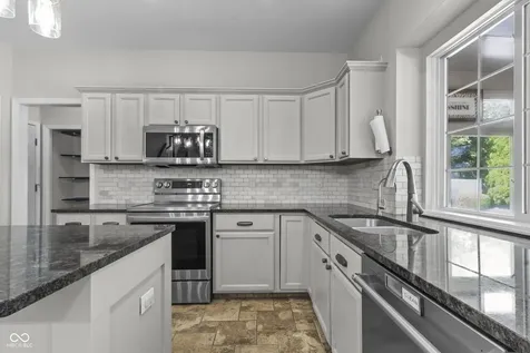 168 E Columbine Lane Westfield IN 46074