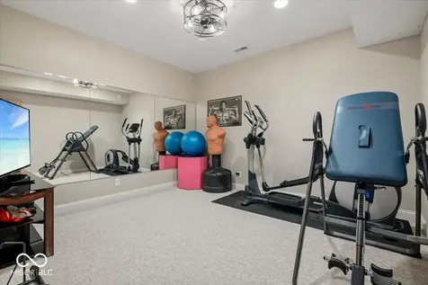 13672 Creekridge Lane Fishers IN 46055