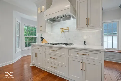 13672 Creekridge Lane Fishers IN 46055