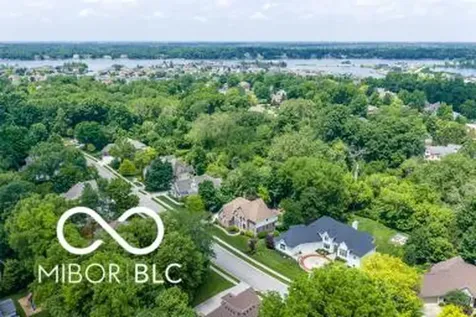 13672 Creekridge Lane Fishers IN 46055