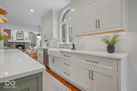 13672 Creekridge Lane Fishers IN 46055