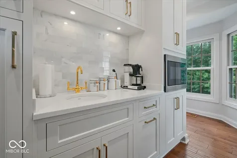 13672 Creekridge Lane Fishers IN 46055