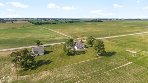 2055 W 600 S Lebanon IN 46052