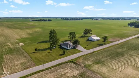 2055 W 600 S Lebanon IN 46052