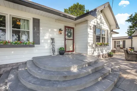 2055 W 600 S Lebanon IN 46052