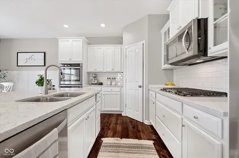 13304 Talbott Drive Fishers IN 46037