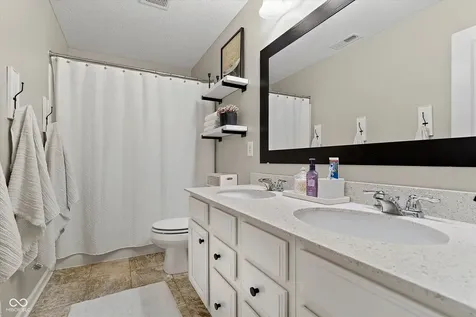 13304 Talbott Drive Fishers IN 46037