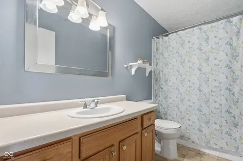 203 Kerr Drive Lapel IN 46051