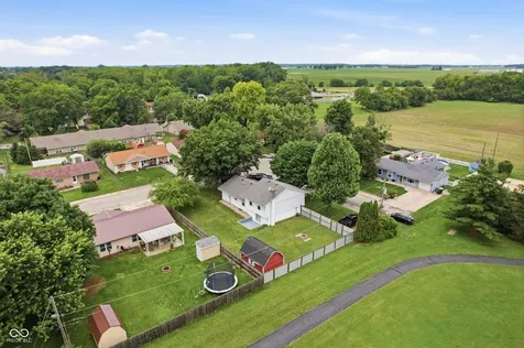 203 Kerr Drive Lapel IN 46051