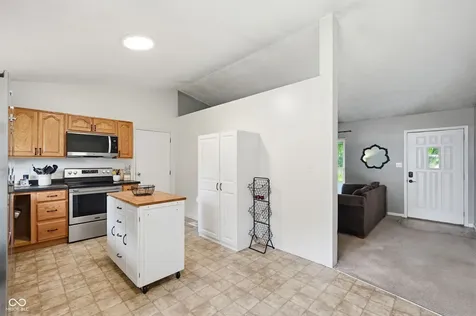203 Kerr Drive Lapel IN 46051