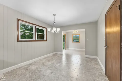 10751 N Rainbow Lane Mooresville IN 46158