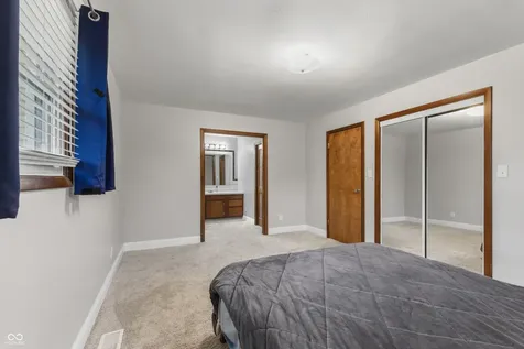 10751 N Rainbow Lane Mooresville IN 46158