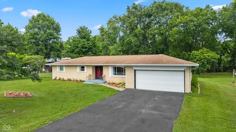 10751 N Rainbow Lane Mooresville IN 46158