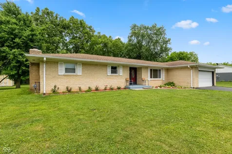 10751 N Rainbow Lane Mooresville IN 46158
