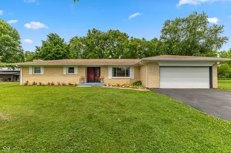 10751 N Rainbow Lane Mooresville IN 46158