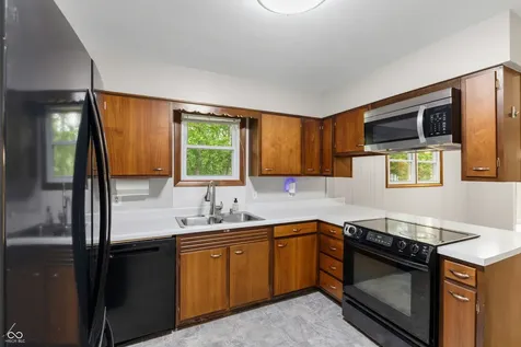 10751 N Rainbow Lane Mooresville IN 46158