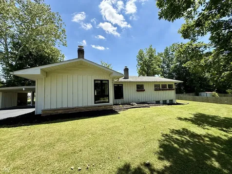 112 S 2nd Street Batesville IN 47006