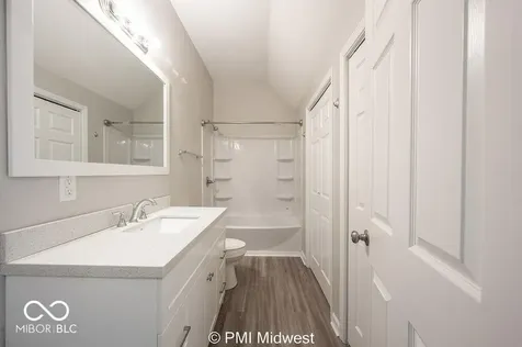 1439 S East Street Indianapolis IN 46225