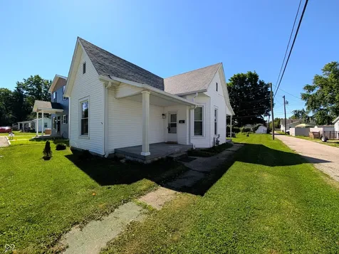1941 Wallace Avenue Columbus IN 47201