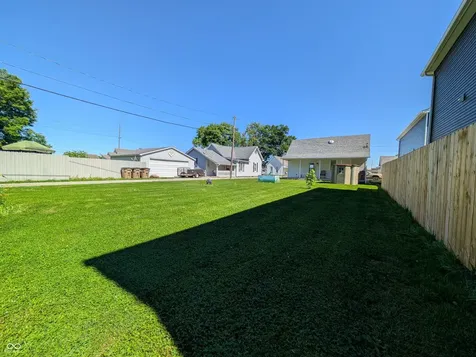1941 Wallace Avenue Columbus IN 47201