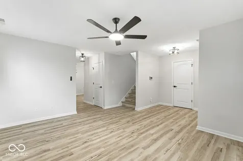 2734 Boulevard Place Indianapolis IN 46208