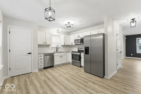 2734 Boulevard Place Indianapolis IN 46208