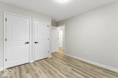 2734 Boulevard Place Indianapolis IN 46208