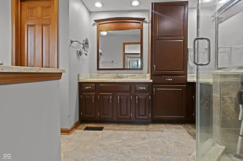 11651 Capistrano Drive Indianapolis IN 46236