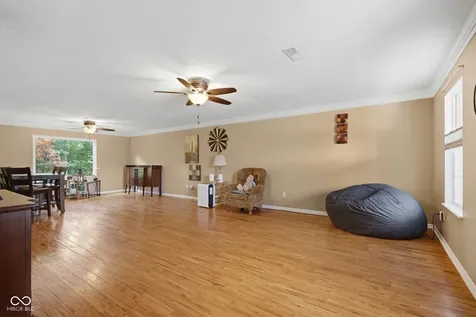1803 Ernest Court Indianapolis IN 46234