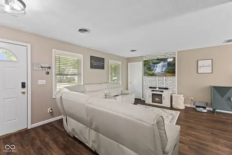 740 Linden Drive Seymour IN 47274
