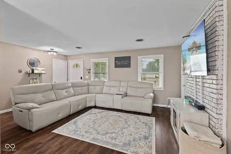 740 Linden Drive Seymour IN 47274