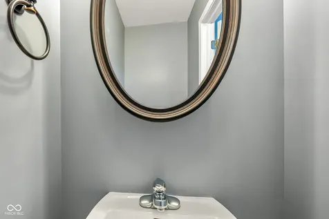 834 S Deer Run Ellettsville IN 47429