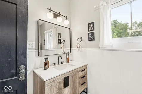 4805 Winthrop Avenue Indianapolis IN 46205