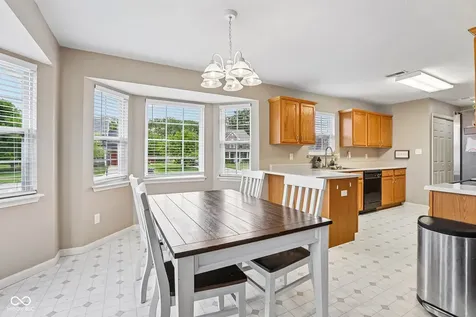 642 Crossfield Drive Indianapolis IN 46239