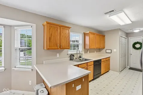 642 Crossfield Drive Indianapolis IN 46239