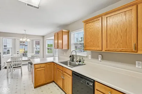642 Crossfield Drive Indianapolis IN 46239