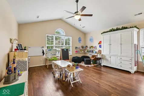 642 Crossfield Drive Indianapolis IN 46239
