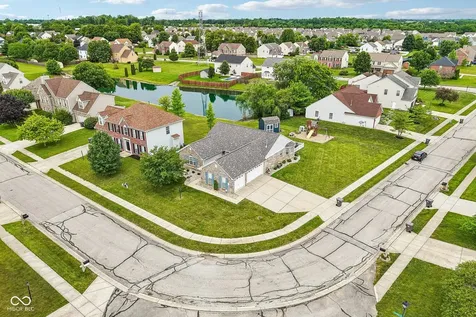 642 Crossfield Drive Indianapolis IN 46239