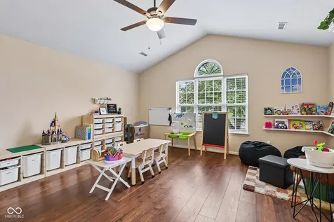 642 Crossfield Drive Indianapolis IN 46239